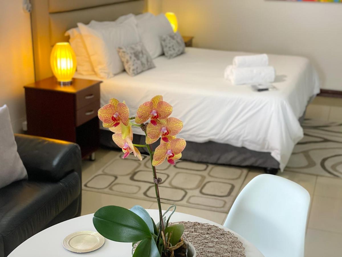 The Meritus Guest House Westville Екстер'єр фото