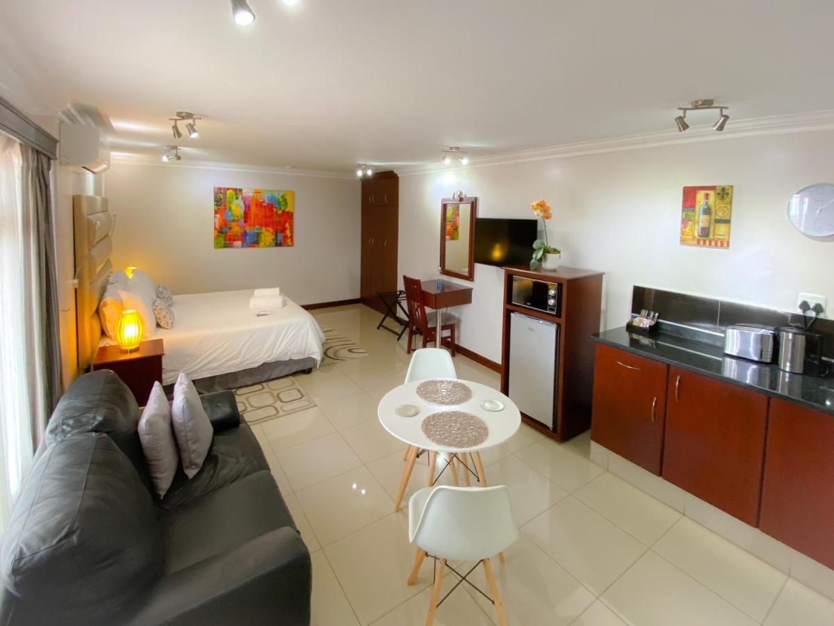 The Meritus Guest House Westville Екстер'єр фото